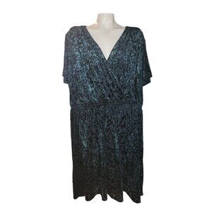 Lane Bryant Plus Size 26/28 Green Velvet Leopard Print Midi Dress  Elastic Waist